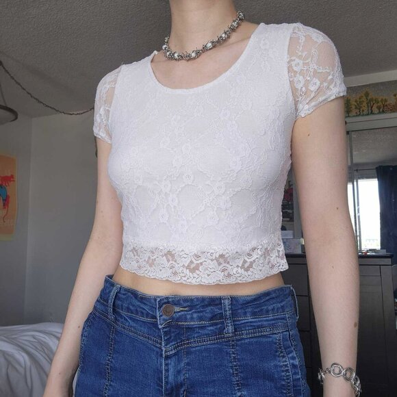 Coquette short-sleeved white lace crop top with a sheer back - Picture 1 of 13
